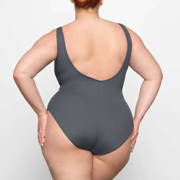 SKIMS Shaping Swim Tank One Piece in Gunmetal Size Medium - Picture 9 of 10